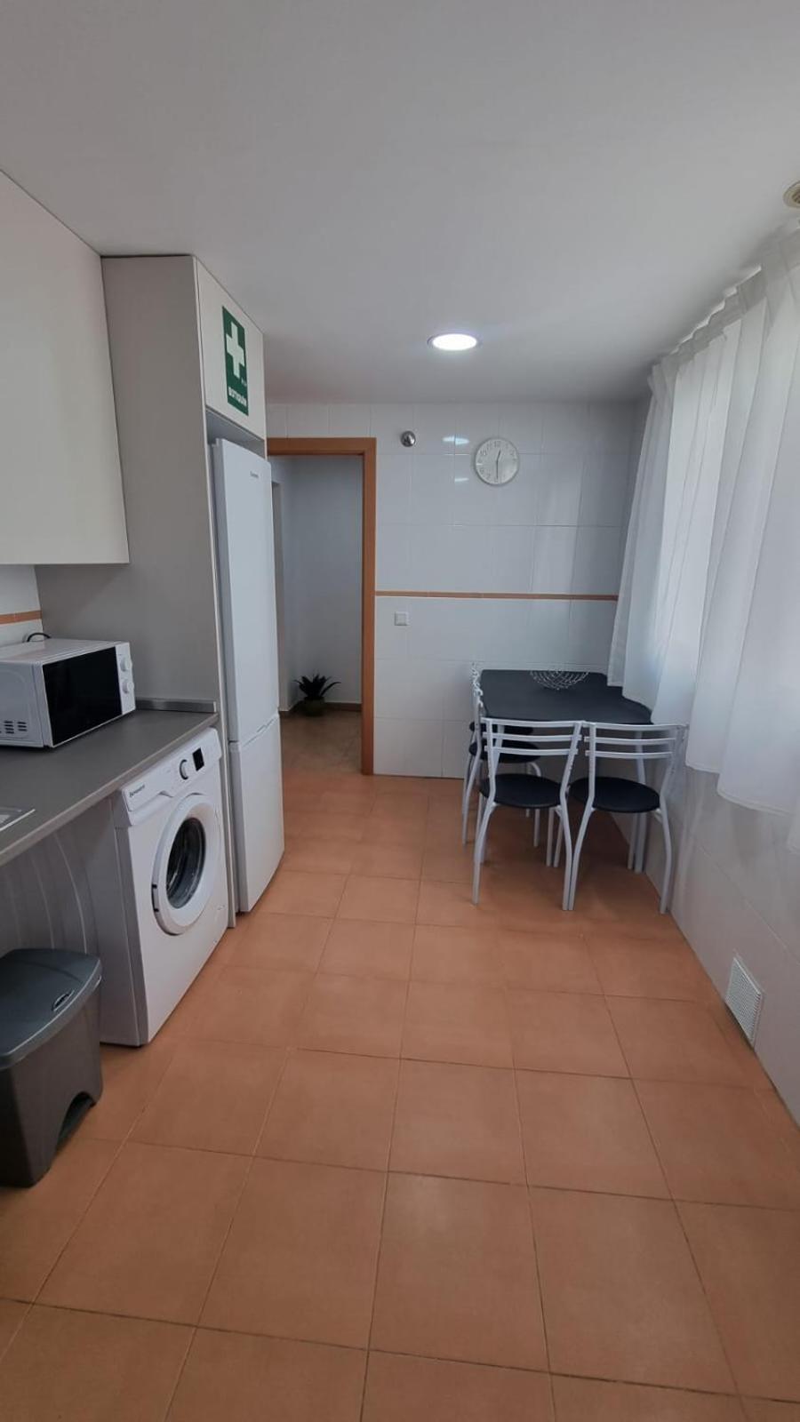 Moderno Apartamento 3 Dormitorios, Garaje Y Piscina La Algaba Ngoại thất bức ảnh