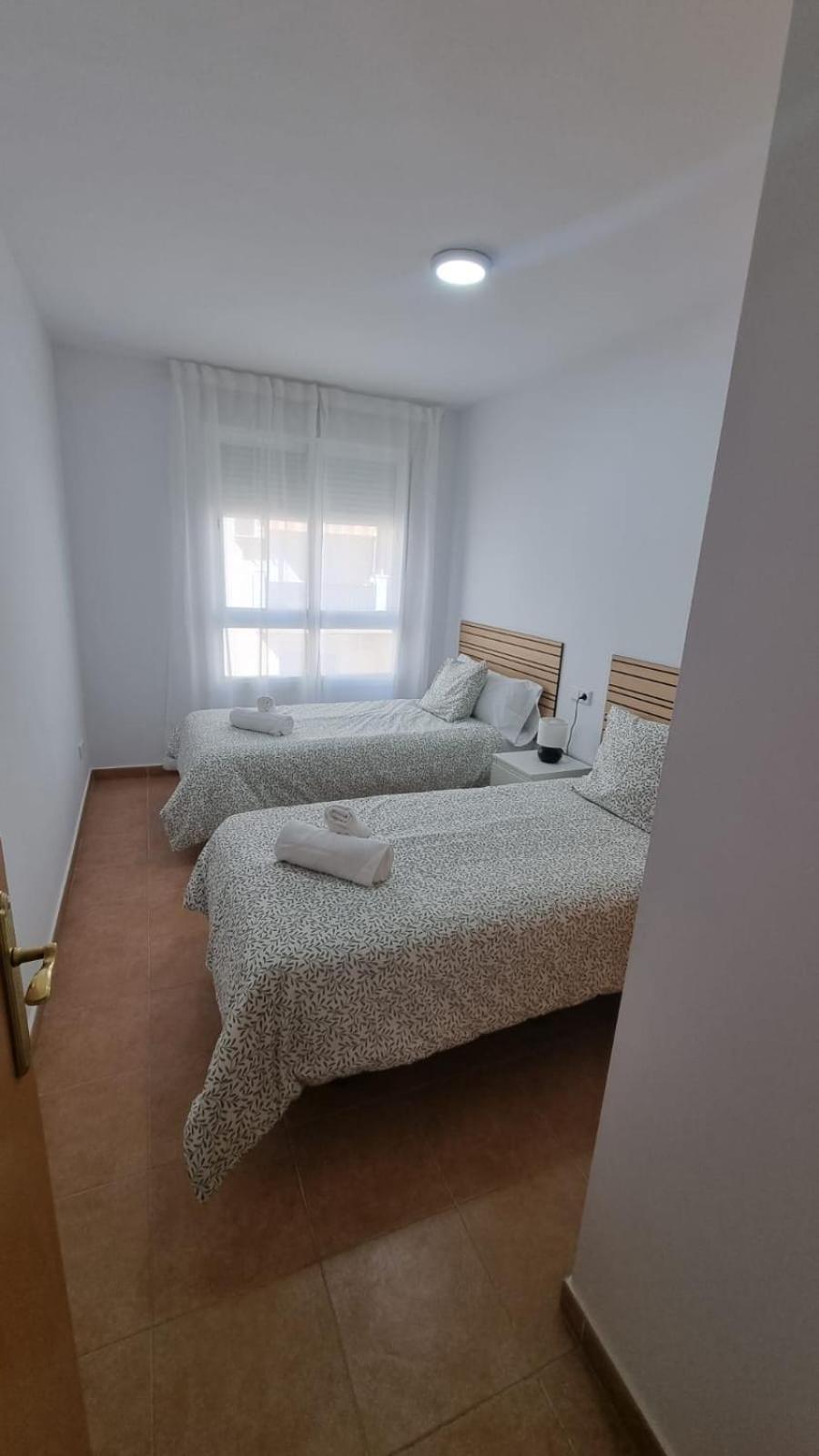 Moderno Apartamento 3 Dormitorios, Garaje Y Piscina La Algaba Ngoại thất bức ảnh